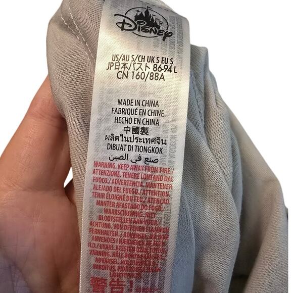 DISNEY PRINCESS COLLECTION IN A LAND FAR AWAY size S Gray T-Shirt and Shorts NWT - Picture 10 of 12